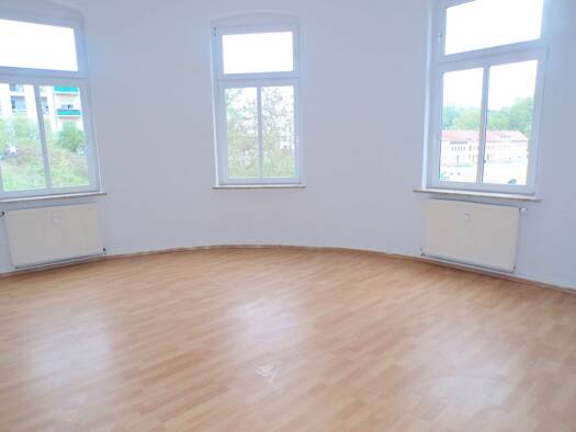 Wohnung zur Miete 590 € 4 Zimmer 117 m² 1. Geschoss frei ab sofort Werdau Werdau 08412