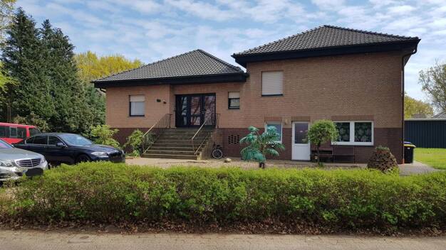 Mehrfamilienhaus zum Kauf provisionsfrei 450.000 € 10 Zimmer 366 m² 974 m² Grundstück Molbergen Molbergen 49696