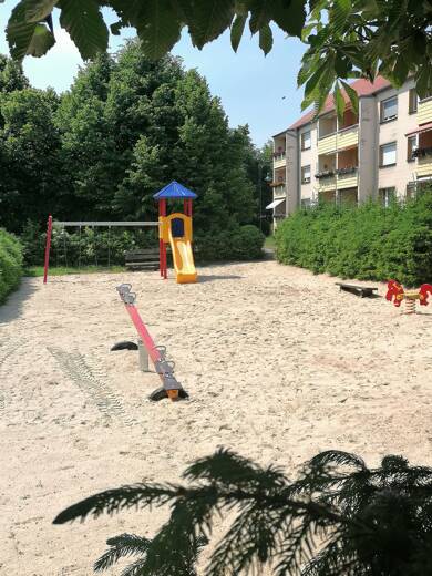 Wohnung zur Miete 400 € 4 Zimmer 68 m² 2. Geschoss frei ab sofort Kroppental Schönburg 06618