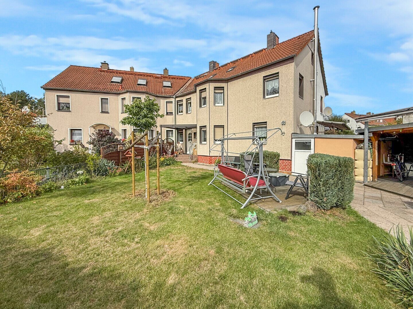 Reihenendhaus zum Kauf 298.500 € 5,5 Zimmer 135,8 m²<br/>Wohnfläche 300 m²<br/>Grundstück 01.03.2025<br/>Verfügbarkeit Anger-Crottendorf Leipzig 04318