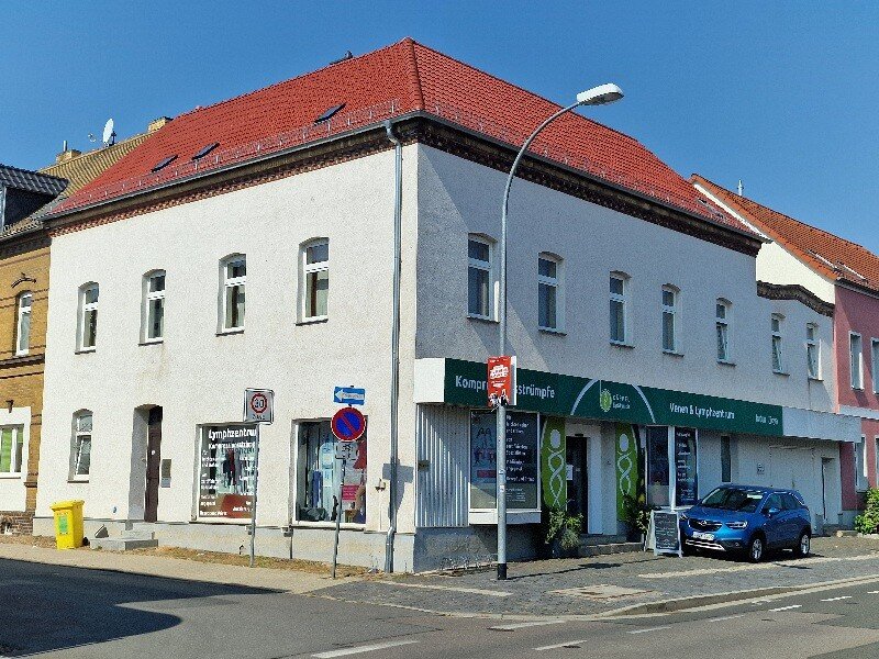 Haus zum Kauf 280.000 € 312 m²<br/>Grundstück Delitzsch Delitzsch 04509