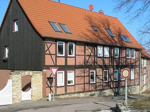 Wohnung zur Miete 325 € 2 Zimmer 52,6 m² Geschoss EG/2 frei ab sofort Mittelstraße 8 Beendorf 39343