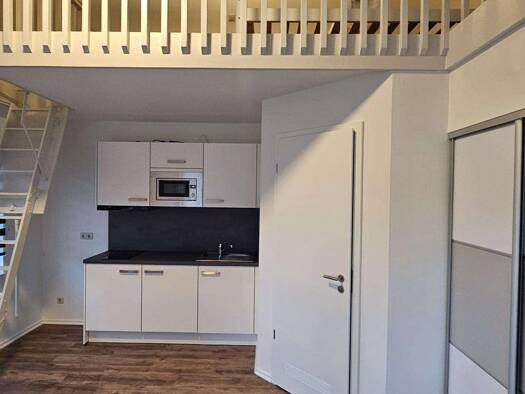 Wohnung zum Kauf 59.500 € 1,5 Zimmer 28 m² 1. Geschoss Freiberg Freiberg 09599
