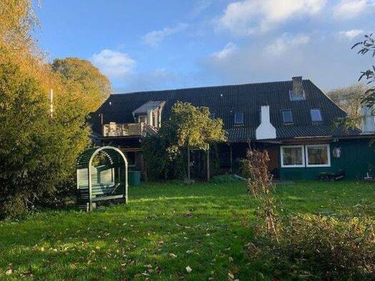 Mehrfamilienhaus zum Kauf 299.000 € 10 Zimmer 380 m² 7.625 m² Grundstück Borgwedelfeld 2 Borgwedel 24857