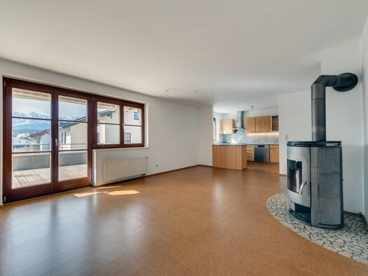 Studio zur Miete 1.050 € 2 Zimmer 84 m² 1. Geschoss frei ab sofort Kössen 6345