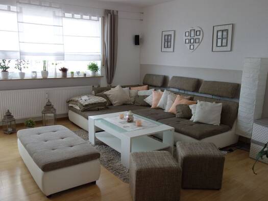 Wohnung zur Miete 800 € 3 Zimmer 80 m² Geschoss 1/3 frei ab 01.12.2026 Gleiwitzer Straße 2 Herzogenaurach Herzogenaurach 91074