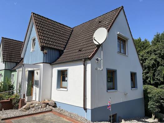 Doppelhaushälfte zum Kauf 385.000 € 5,5 Zimmer 153 m² 386 m² Grundstück Gadeland Neumünster 24539