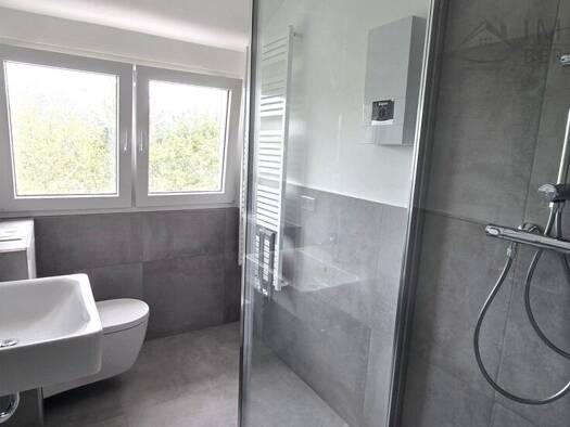 Wohnung zur Miete 594 € 2 Zimmer 66 m² 4 Geschosse frei ab sofort Rosenhügeler Straße 28 Süd Remscheid 42859