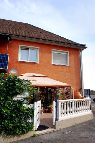 Terrassenwohnung zum Kauf 195.000 € 4 Zimmer 100 m² EG Saltendorf Teublitz 93158