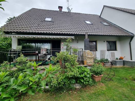 Doppelhaushälfte zum Kauf 450.000 € 5 Zimmer 144 m² 355 m² Grundstück Ludersheim Altdorf 90518