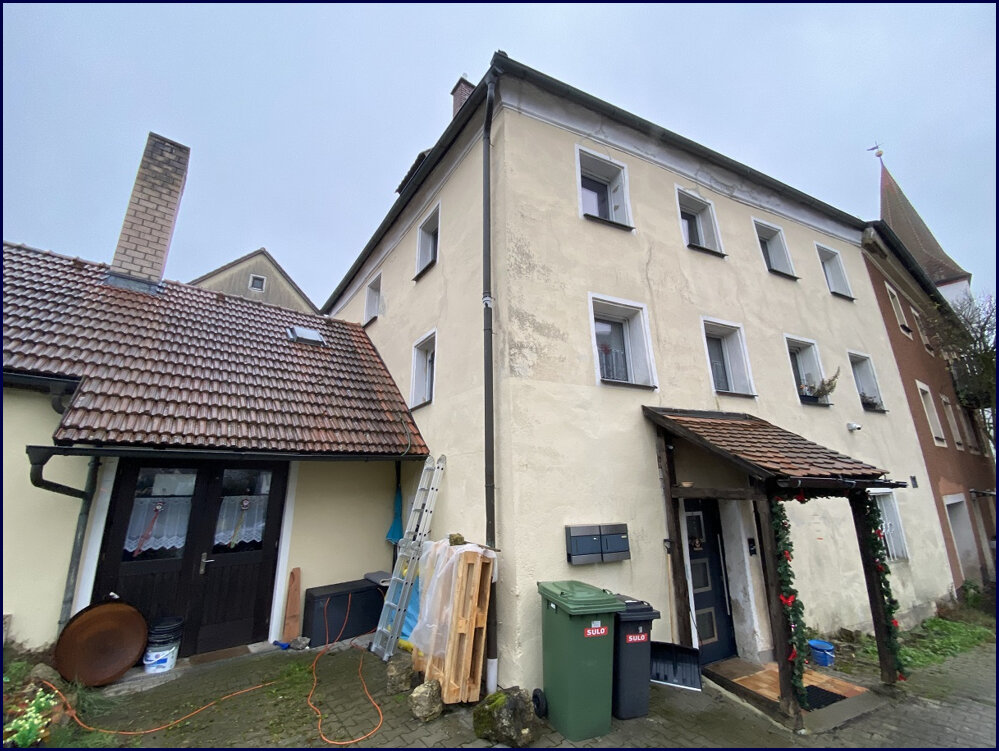 Doppelhaushälfte zum Kauf 295.000 € 7 Zimmer 219 m²<br/>Wohnfläche 500 m²<br/>Grundstück Neukirchen Neukirchen bei Sulzbach-Rosenberg 92259