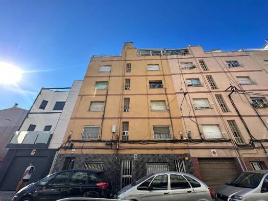 Wohnung zum Kauf 110.000 € 2 Zimmer 80 m² Terrassa 08226