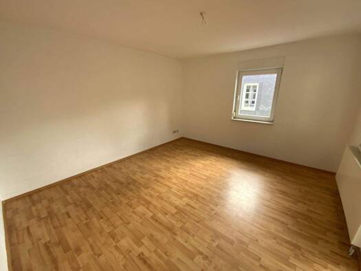 Wohnung zur Miete 430 € 2 Zimmer 66,3 m² Goldlauter Suhl 98528