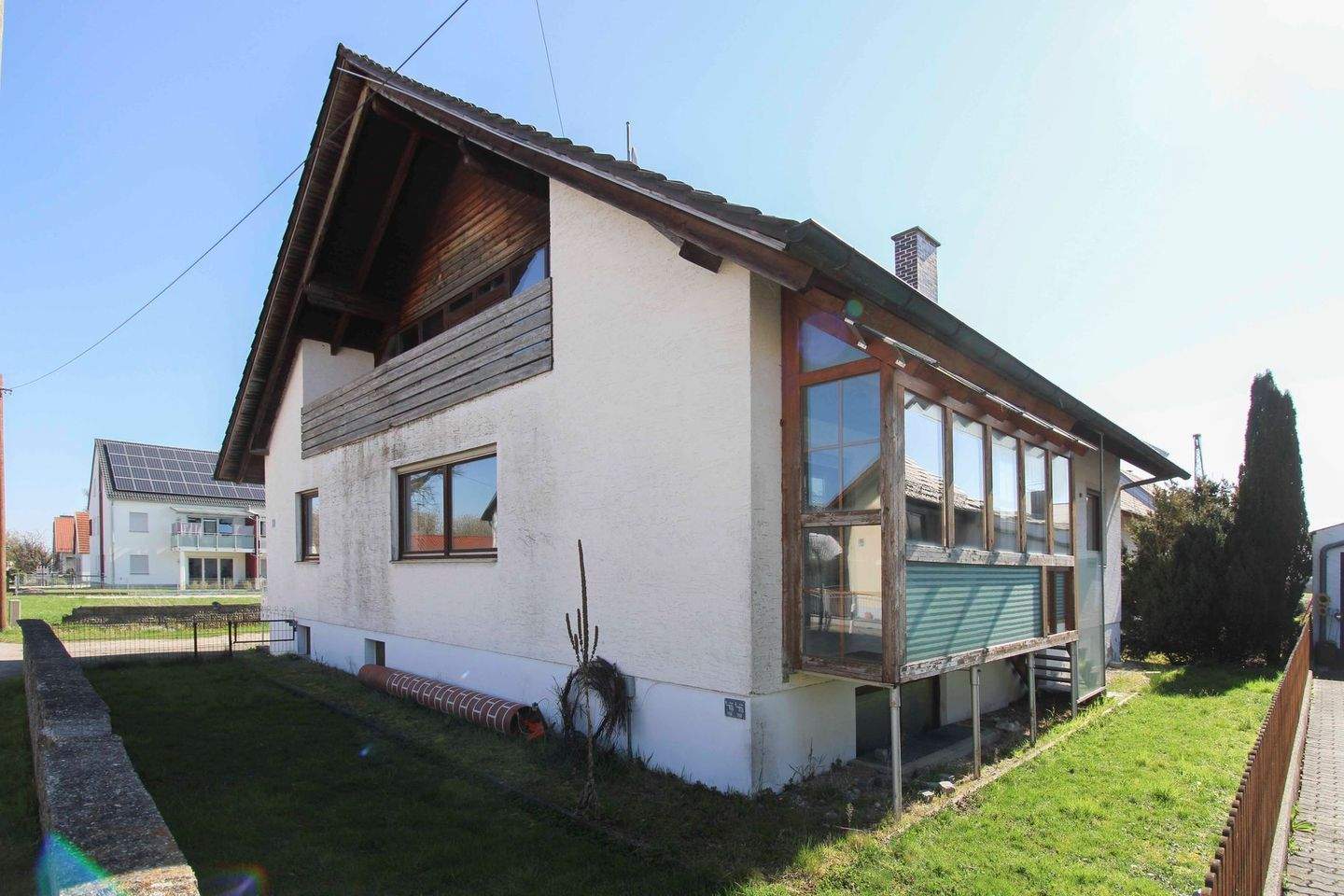 Immobilie in Königsmoos - Preis-Leistungs-Highlight: Haus mit kleinem Garten & Terrasse zum Wohnungspreis - Bild 1