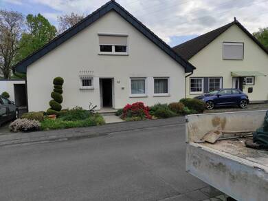 Haus zur Miete 1.950 € 5 Zimmer 150 m² 415 m² Grundstück Edgovener Straße 82 Hennef Hennef (Sieg) 53773