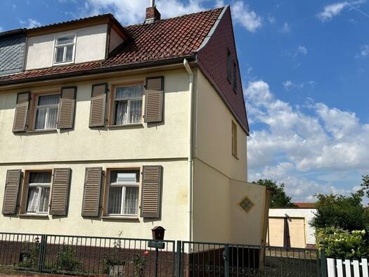 Doppelhaushälfte zum Kauf 89.000 € 6 Zimmer 112 m² 341 m² Grundstück Nordhausen 99734