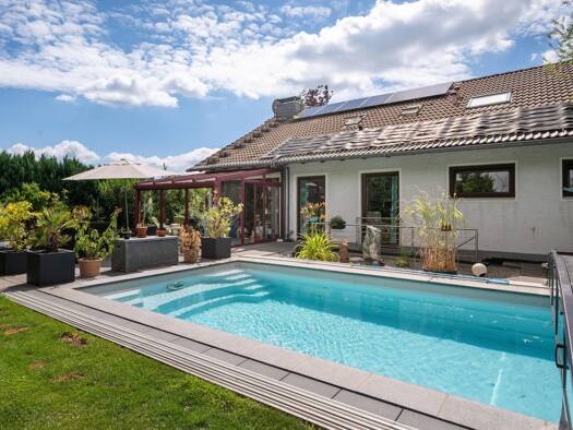 Haus zum Kauf 570.000 € 7 Zimmer 253 m² 1.131 m² Grundstück Heckhaus Much 53804