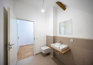 Wohnung zur Miete 1.250 € 2 Zimmer 125 m² Dachgeschoss, 3. Geschoss Christel-Pache-Straße 25 Hubenloch Villingen-Schwenningen 78048
