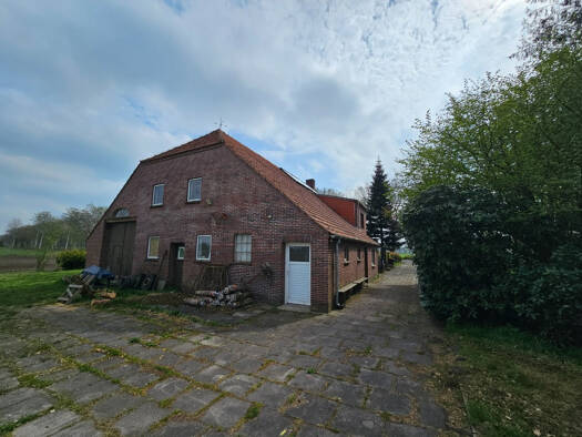 Einfamilienhaus zum Kauf 269.000 € 5 Zimmer 123 m² 10.443 m² Grundstück Ardorf Wittmund 26409