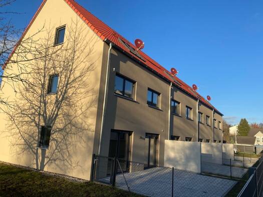 Einfamilienhaus zum Kauf - Erstbezug provisionsfrei 629.900 € 4 Zimmer 145 m² 360 m² Grundstück Hofmark 54 e Offenstetten Abensberg / Offenstetten 93326