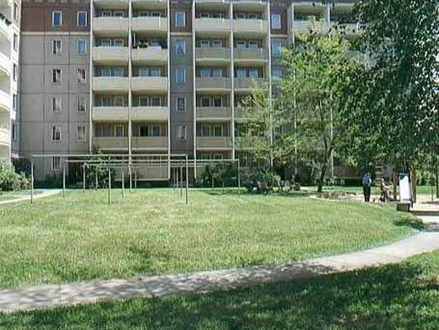 Wohnung zur Miete nur mit Wohnberechtigungsschein 572 € 3 Zimmer 65,9 m² 2. Geschoss frei ab 25.04.2026 Schnorrstr. 44 Südvorstadt-Ost Dresden 01069