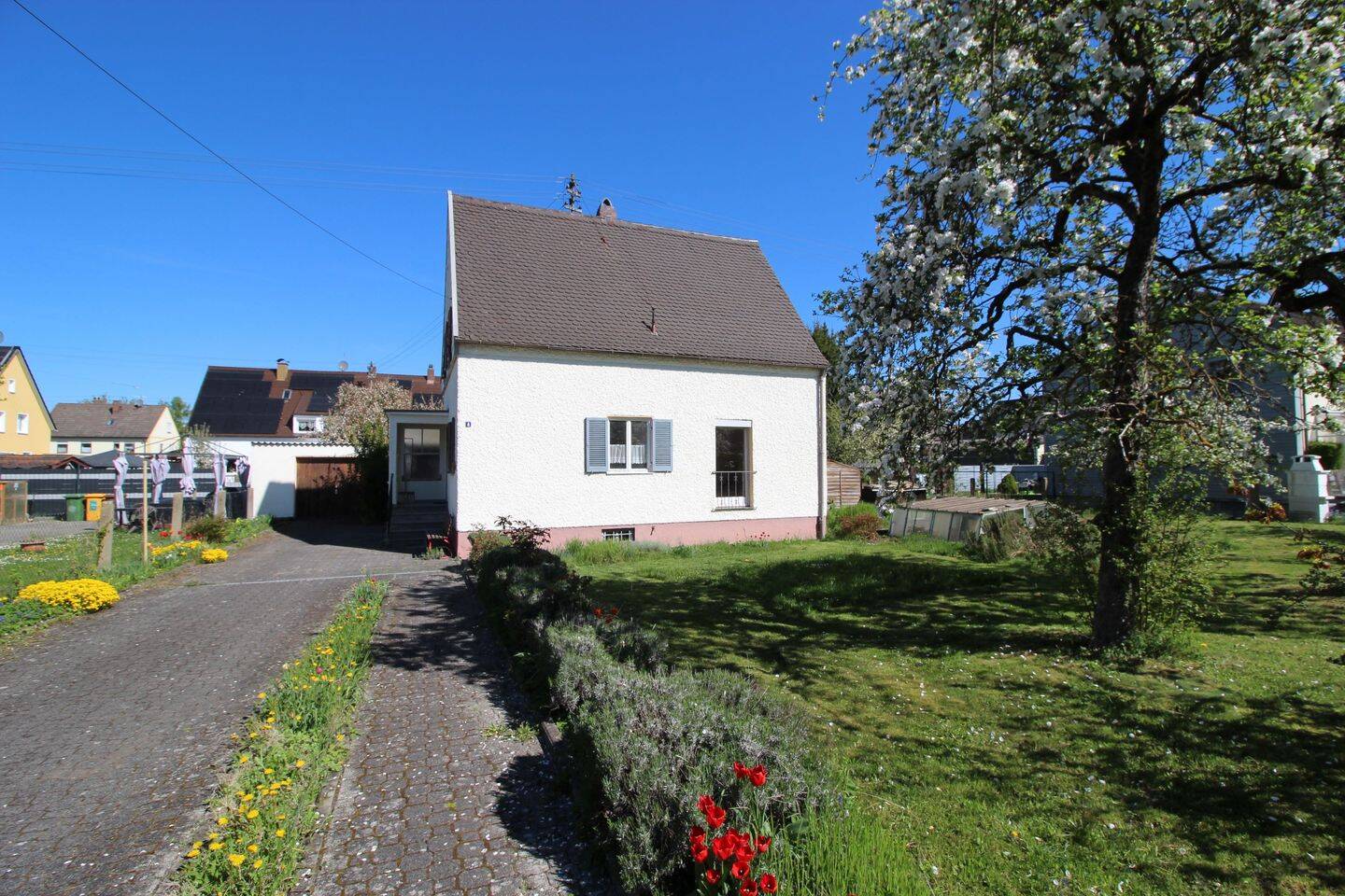 Einfamilienhaus zum Kauf - Ansicht 2