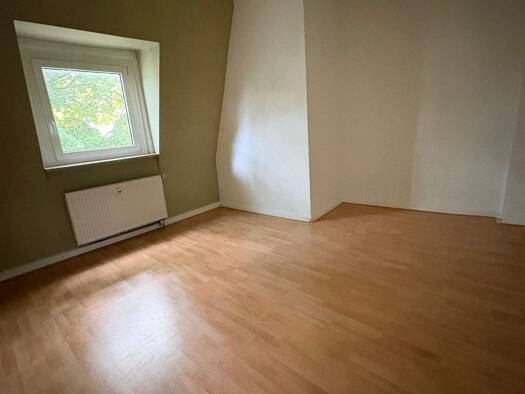 Wohnung zur Miete 600 € 3,5 Zimmer 75 m² 3. Geschoss frei ab sofort Berliner Str. 147 Frohnhausen Essen 45144
