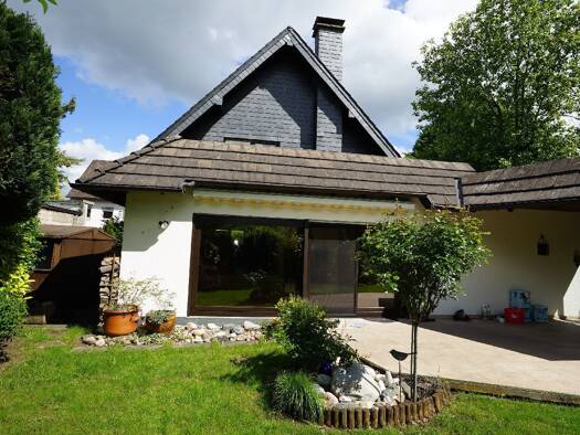 Einfamilienhaus zur Miete 2.850 € 4 Zimmer 175 m² 486 m² Grundstück Schlebusch Leverkusen 51375
