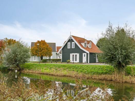 Haus zum Kauf 324.500 € 5 Zimmer 104 m² 367 m² Grundstück frei ab sofort Groeneweg 1 0182 Bruinisse 4311NG