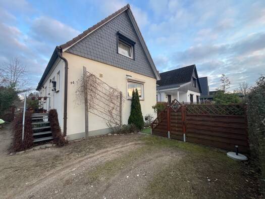 Maisonette zur Miete 560 € 2 Zimmer 40 m² Geschoss EG/2 frei ab 01.06.2026 Uetersen 25436