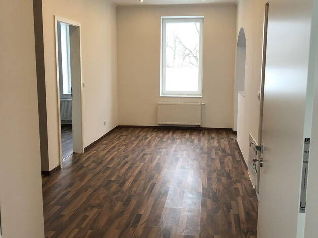 Wohnung zur Miete 675 € 2,5 Zimmer 64 m² 1. Geschoss Kirchberg 5 Bedernau Breitenbrunn 87739