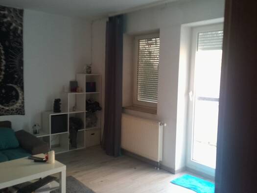 Wohnung zur Miete 560 € 2 Zimmer 74,7 m² Geschoss 1/2 frei ab 01.02.2026 Eisenach 99817