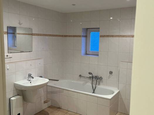 Wohnung zur Miete 1.132 € 3 Zimmer 116,7 m² 1. Geschoss frei ab 01.12.2025 Dreeser Weg 3 Rheinbach 53359