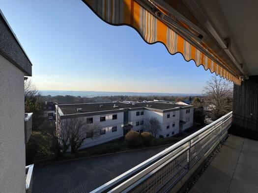 Wohnung zur Miete 1.300 € 3 Zimmer 94 m² Geschoss 1/2 frei ab 01.05.2026 Brucknerstraße 23 Weingarten 88250