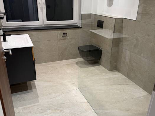 Terrassenwohnung zur Miete 1.600 € 3 Zimmer 100 m² Geschoss EG/2 frei ab sofort Unterm Wolfsberg 25 Heiligkreuz Trier 54295