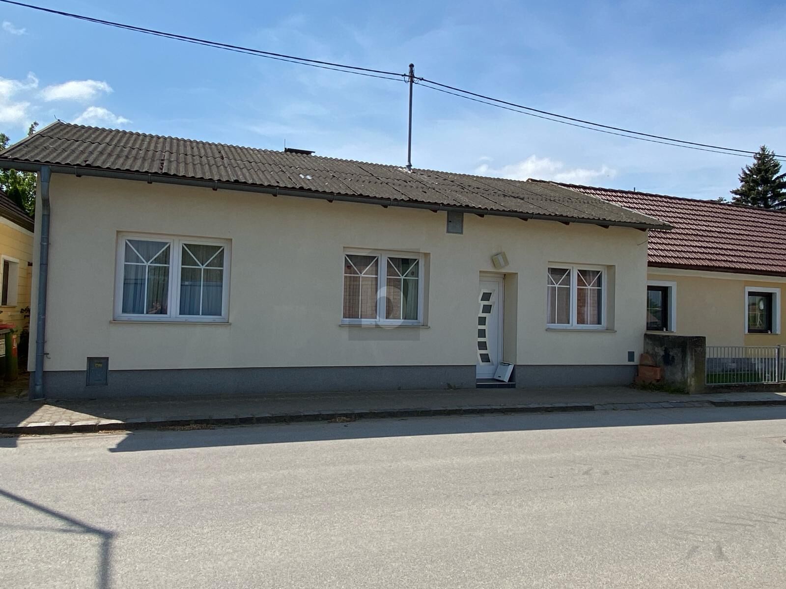 Einfamilienhaus zum Kauf 90.000 € 2 Zimmer 75 m²<br/>Wohnfläche Prinzendorf an der Zaya 2185