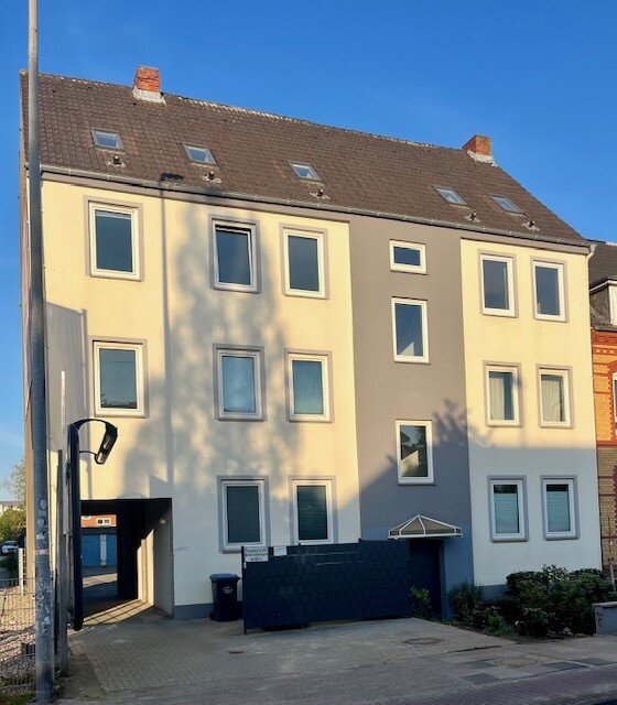 Mehrfamilienhaus zum Kauf als Kapitalanlage geeignet 1.195.000 € 23 Zimmer 484,6 m²<br/>Wohnfläche 718 m²<br/>Grundstück Suchsdorf Bezirk 2 Kiel 24107