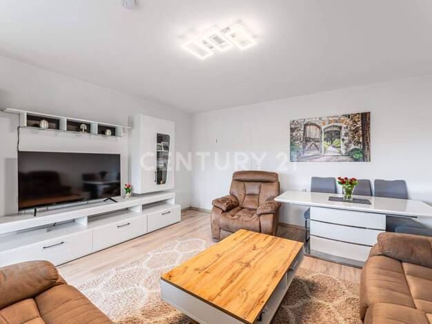 Wohnung zum Kauf 345.000 € 4 Zimmer 92 m² 3. Geschoss Neumarkt Neumarkt in der Oberpfalz 92318