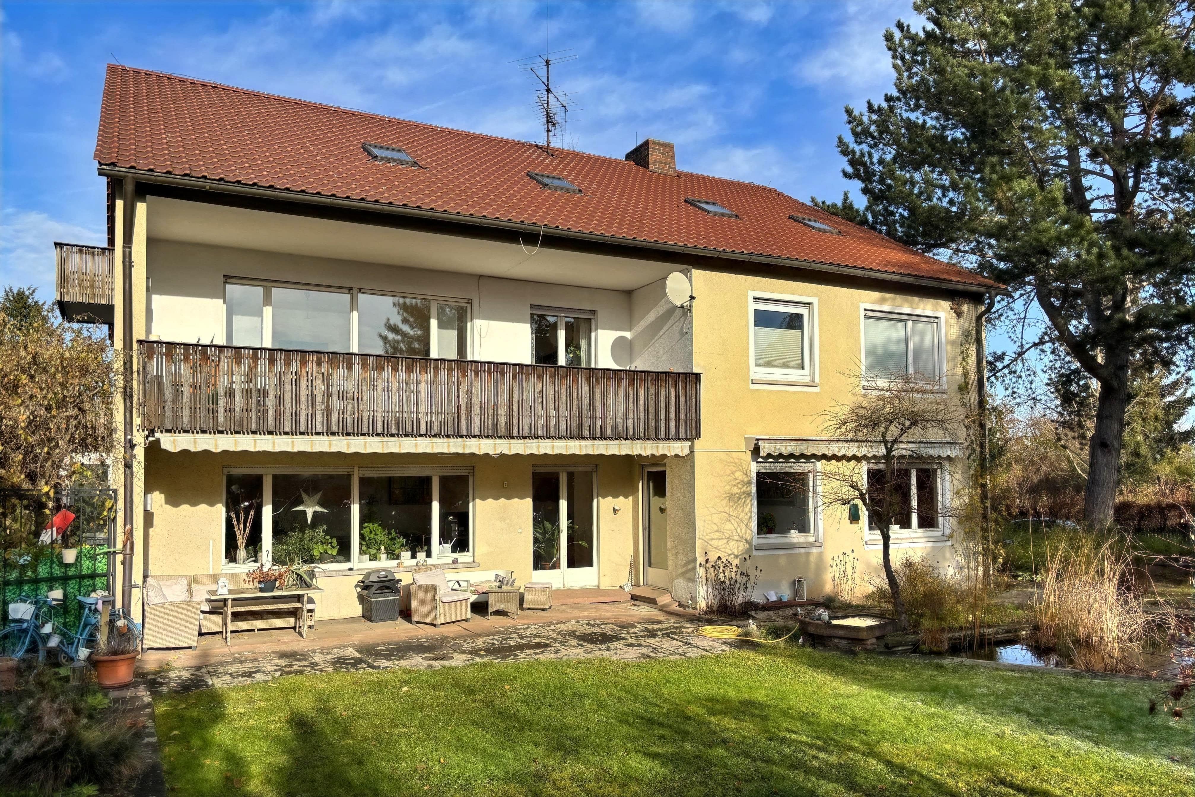 Mehrfamilienhaus zum Kauf 1.350.000 € 13 Zimmer 419 m²<br/>Wohnfläche 1.619 m²<br/>Grundstück Espan Stuttgart 70374