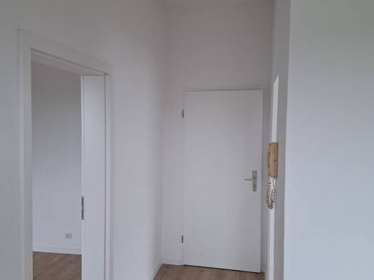 Wohnung zur Miete 432 € 3 Zimmer 33,6 m² Dachgeschoss, 2. Geschoss frei ab sofort Bergische Landstr. 52 Heidhausen Essen 45239