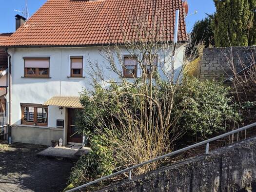Einfamilienhaus zum Kauf 75.000 € 5 Zimmer 110 m² 369 m² Grundstück frei ab sofort Homburg Triefenstein 97855
