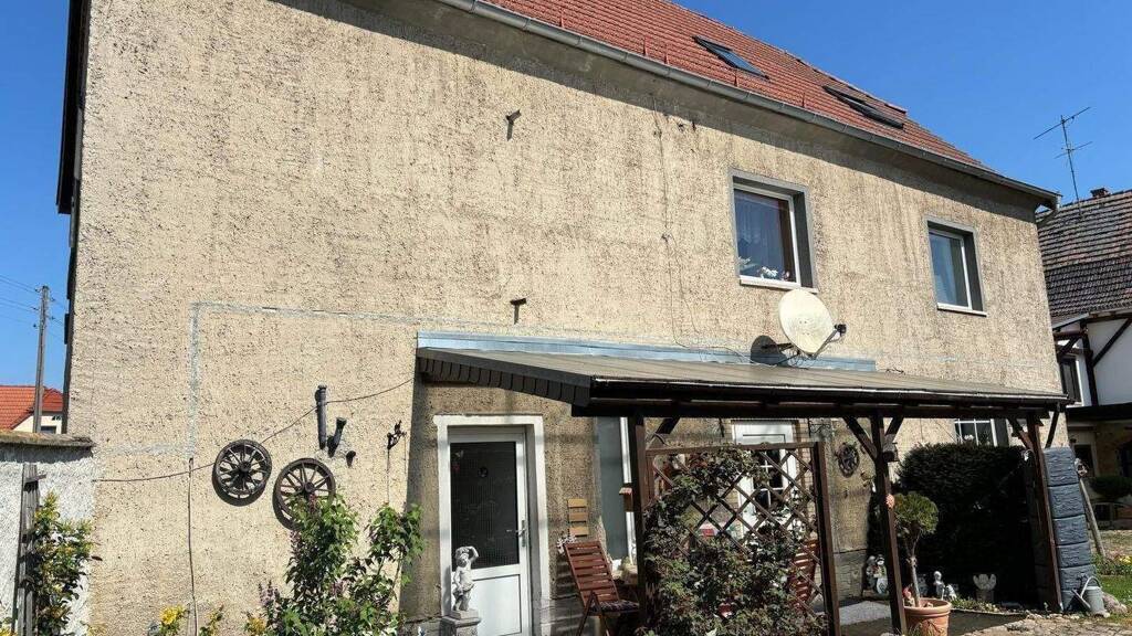Haus zum Kauf 159.000 € 6 Zimmer 462 m² Grundstück Birnenstraße 11 Asendorf Teutschenthal 06179