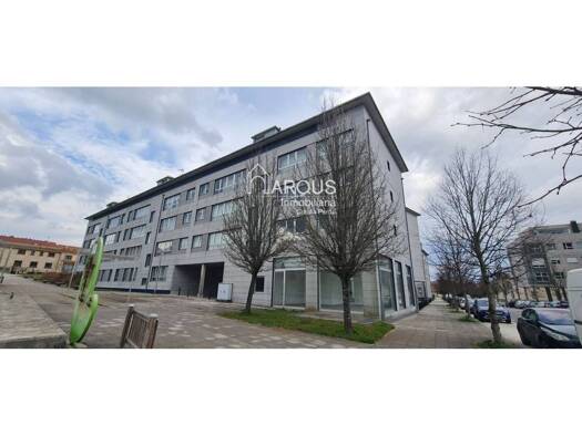 Ladenfläche zum Kauf 56.000 € 204 m² Verkaufsfläche Santiago de Compostela 15707