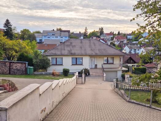 Bungalow zum Kauf 240.000 € 5 Zimmer 110 m² 600 m² Grundstück frei ab sofort Œting 57600