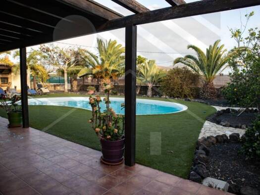 Villa zum Kauf 800.000 € 5 Zimmer 336 m² 2.055 m² Grundstück La Oliva 35650