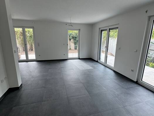 Terrassenwohnung zur Miete - Erstbezug 1.512 € 4 Zimmer 93,3 m² 3 Geschosse frei ab 01.11.2026 Kölner Straße 15 Wetzendorf Nürnberg 90425