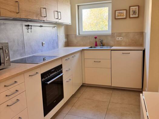 Wohnung zur Miete 980 € 2 Zimmer 50 m² Geschoss 1/2 frei ab sofort Erlangen-Ost Erlangen 91052