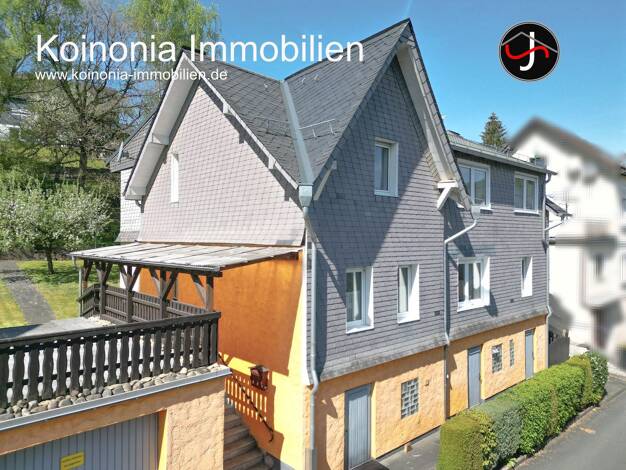 Haus zum Kauf 355.000 € 9 Zimmer 208 m² 1.043 m² Grundstück frei ab sofort Niederschelden Siegen 57080