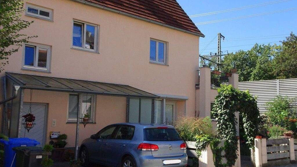 Doppelhaushälfte zum Kauf provisionsfrei 549.000 € 8 Zimmer 168 m² 315 m² Grundstück Ingolstadt 85053