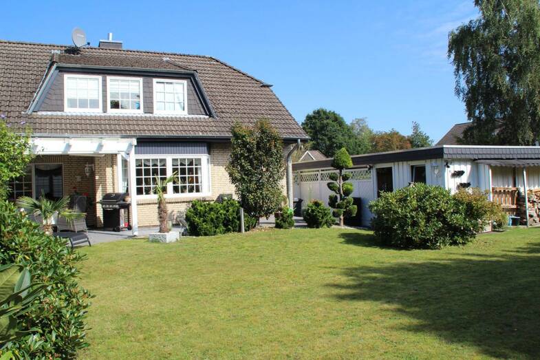 Doppelhaushälfte zum Kauf provisionsfrei 549.000 € 4 Zimmer 135 m² 600 m² Grundstück Quickborn 25451